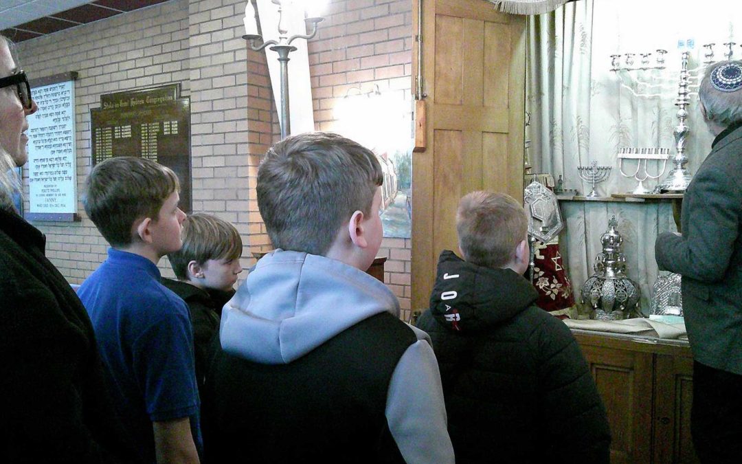 A visit to a local Synagogue